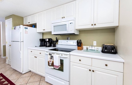 Orange Beach Condo | Gulf Views at Emerald Key! Location, Location! Welcome to Emerald Key 501, a fre