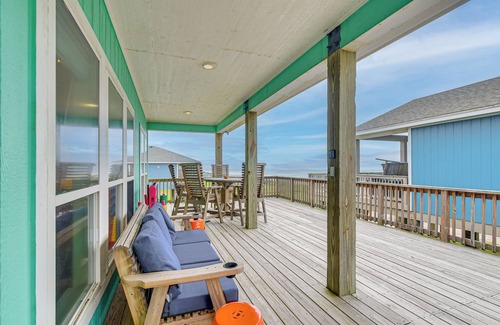 Port Bolivar Cottage | Gulf Views: Beachfront Bolivar Peninsula Escape!