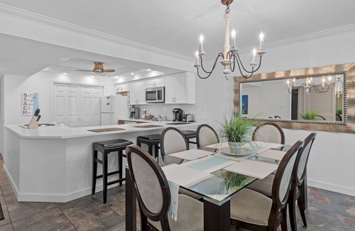 Holiday Isle Condo | Gulf Views-Free Beach SVC! Pool+Sauna-Tennis-2BR Shoreline Towers 1113🌊