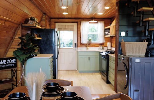 Gulf Park Estates Cabin | Gulf Views, Game Room, Fire Pit, Walk to Boat Launch and Pier, Near Down Town