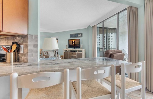 Miramar Beach Condo | ⭐Gulf Views-Skybridge-Pool-Tiki Bar-2BR Surfside Resort #404⭐