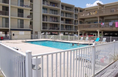 Gulf Shores Apartment | Gulf Village 106 Direct Gulf Front