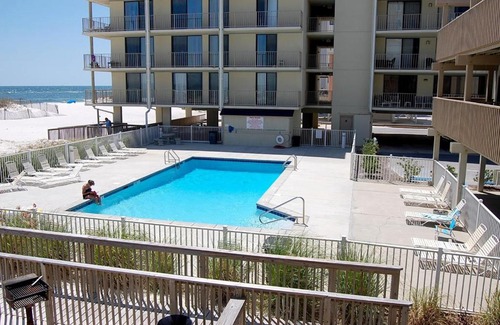 Gulf Shores Apartment | Gulf Village 106 Direct Gulf Front