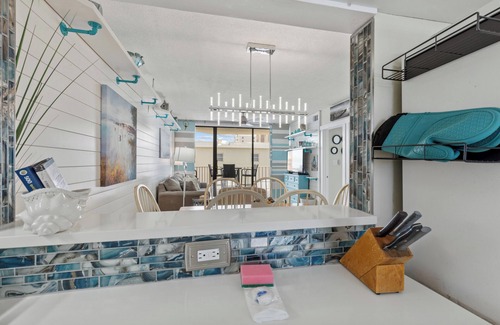 Gulf Shores Condo | Gulf Village Unit 212 Remodeled Beach Side unit
