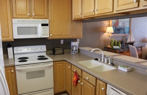 Pensacola Beach Condo | Gulf Winds by Surfside
