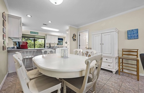 Fort Walton Beach - Destin Condo | Gulf Winds East #24 | by Salt Water Vacations