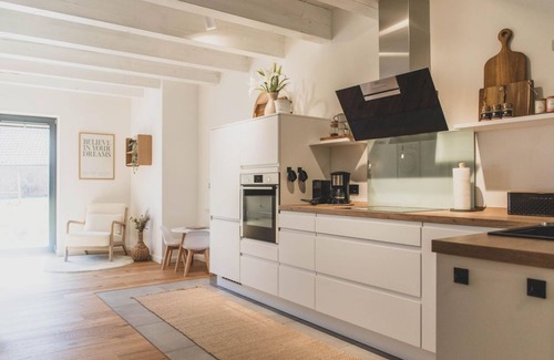 Rysum Apartment | *Gulfhof van Senden - Fenna - Gulfhof van Senden - Fenna (ground floor/first floor)
