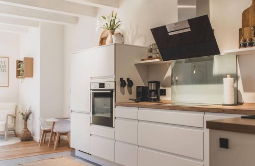 Rysum Apartment | *Gulfhof van Senden - Fenna - Gulfhof van Senden - Fenna (ground floor/first floor)