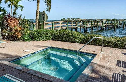 Bradenton Beach Apartment | Gulfside Garden De-Light