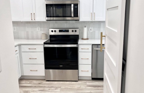 Gulf Shores Condo | Gulfside Townhome 11 downstairs just remodeled and new appliances purchased!