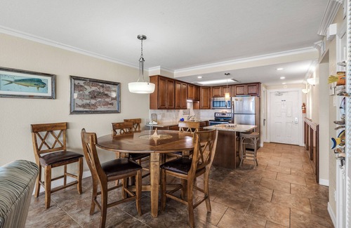Corpus Christi Condo | Gulfstream Condos Unit 216 | Direct Gulf Views | Pool, Hot Tub