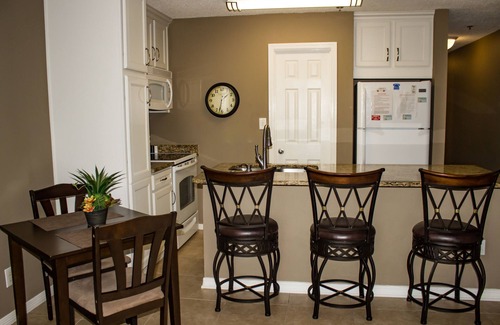 Fort Walton Beach - Destin Condo | Gulfview Condominiums/Paradise Awaits/Great view/Free Beach Service & Wi-Fi