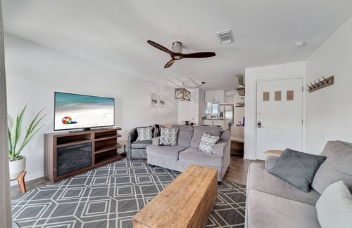 Gulf Shores House | GULFVIEW TOWNHOUSE, UPDATED DECOR, CLOSE TO EVERYTHING