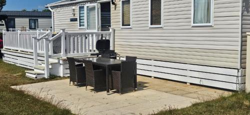 Morfa Bychan Apartment | Gull Court 3 Double Bed Caravan