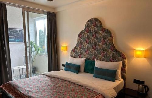 C-Scheme Hotel | Gulmohar Mansion - A Boutique Stay