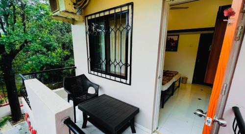 Wai Hotel | Gulmohar Resort & Spa