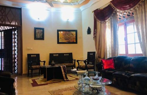 Gulshan-e-Iqbal Hotel | Gulshan Family Couple Guest House Hotel Gulshan-e-iqbal