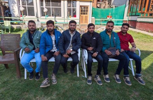 Srinagar Hotel | Gulsitara Resorts-Gulmarg