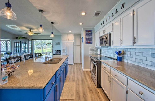 Gun Barrel City House | Gun Barrel City Home w/Hot Tub!