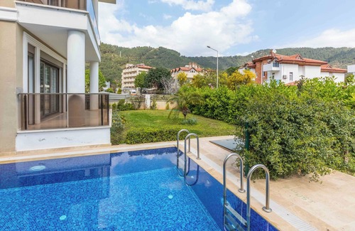 Icmeler City Center Villa | Gunes 1 İcmeler