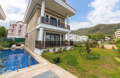 Icmeler City Center Villa | Gunes 1 İcmeler