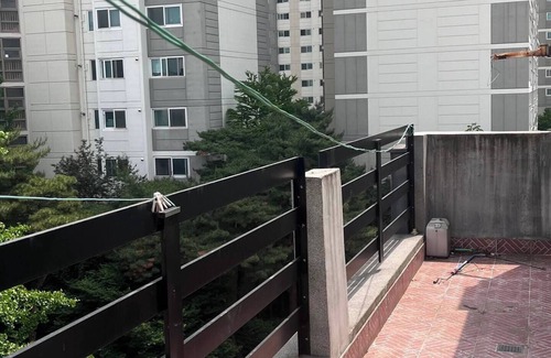 Daeya-dong Apartment | Gunpo #군포인근 # Lake Park # Banwol Station 2-minute walk # Woldam Staynn