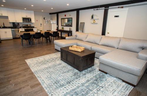 Gilford Hotel | Gunstock Inn & Suites