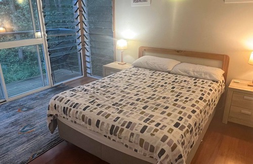 Arakoon House | GUNYAH - THREE BEDROOM SURROUNDED BY MOTHER NATURE