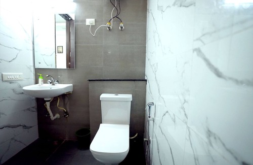 Noida Hotel | Gupta Residency Near Ajnara Heritage