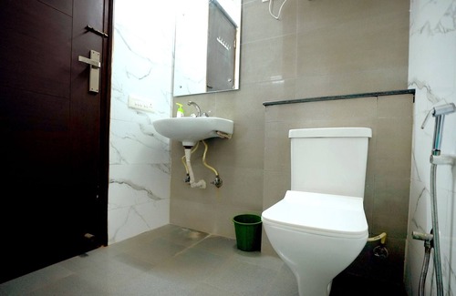 Noida Hotel | Gupta Residency Near Ajnara Heritage