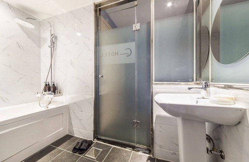 Guri Hotel | Guri C Hotel