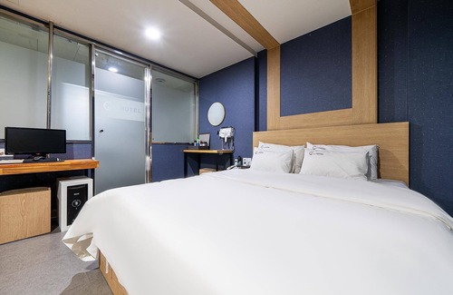Guri Hotel | Guri C Hotel