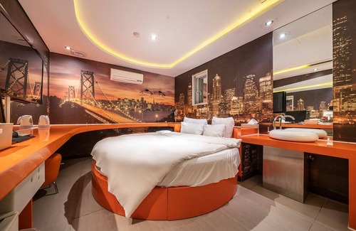 Guri Hotel | Guri POP