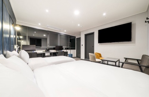 Guri Hotel | Guri Studio 9