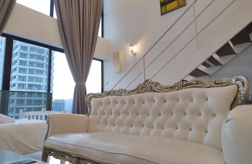Downtown George Town Apartment | Gurney Duplex/2bedrooms/8pax