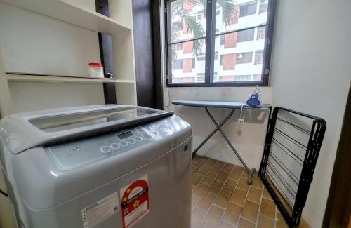 Downtown George Town Apartment | GurneyVille