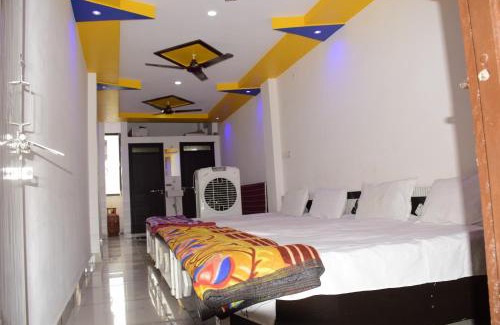 Ujjain House | Gurudham Guest house