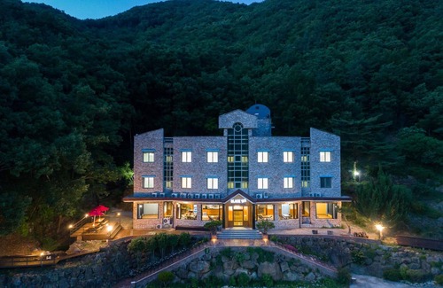 Pungyang-myeon Hotel | Gurye Huni