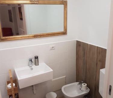 Ivrea Bed & Breakfast | GusterHouse
