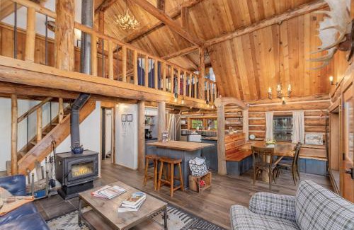Ardenvoir House | Guten Cabin by NW Comfy Cabins