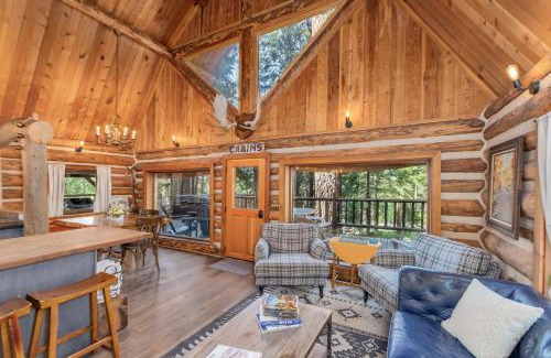 Ardenvoir House | Guten Cabin by NW Comfy Cabins