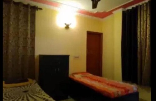 Kalkaji Hostel | Gutloo backpackers