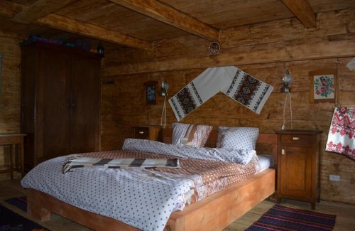 Vorokhta House | Гуцульська Спадщина