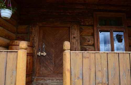 Vorokhta House | Гуцульська Спадщина