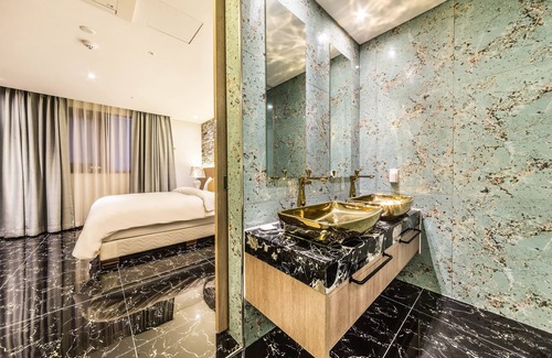 Guwol-dong Hotel | Guwol Hotel