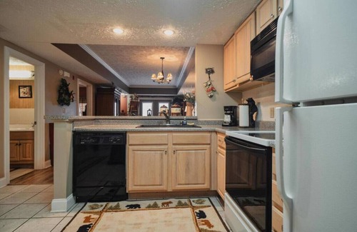 Pigeon Forge Condo | GV - Unit 1502 Golf View