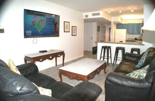 South Padre Island Apartment | GV313 LUXURIOUS CONDO 3 min walk to beach, next Beach Park Isla Blanca