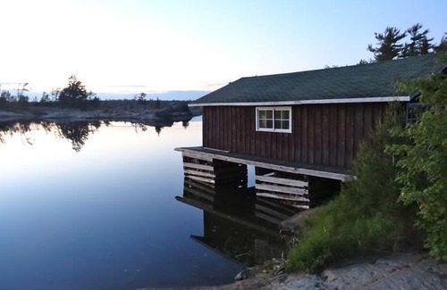 Starr Island Cabin | Gwanatchewan Cottage - Private Island