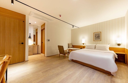 Chunghung Hotel | Gwangju Hotel Seven Bricks