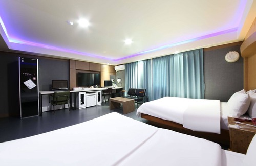 Chunghung Hotel | Gwangju Sinan-dong Love Story
